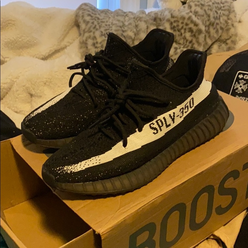 Yeezy 350 v2 “Oreo” UA